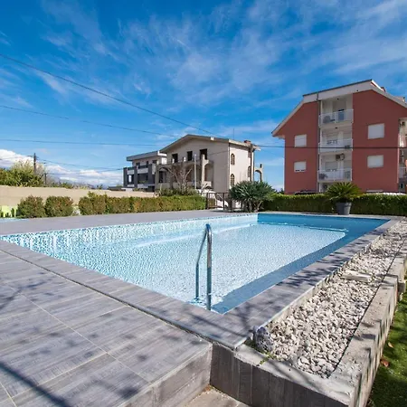 Apartament Lazy Dayz Pool *