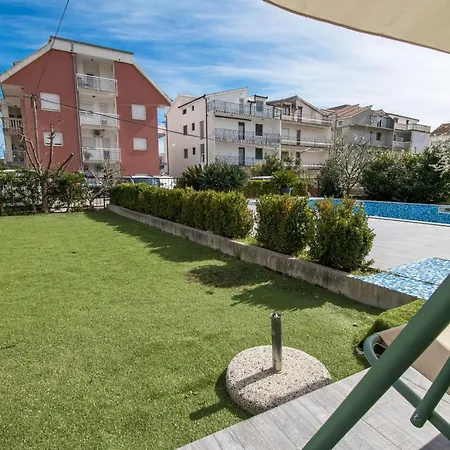 Apartament Lazy Dayz Pool