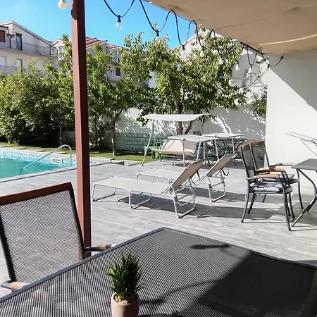 Apartament Lazy Dayz Pool *
